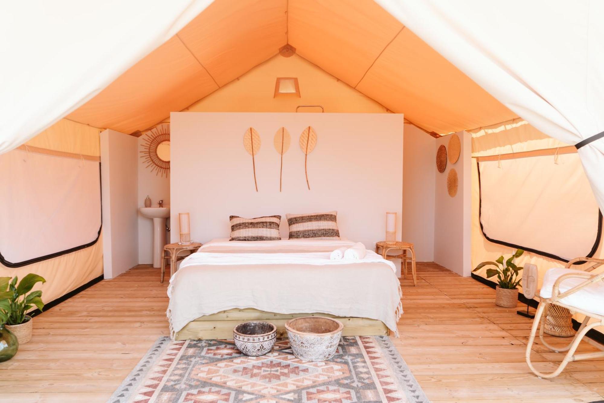 Dreamsea Surf Guest House Gouveia  Экстерьер фото