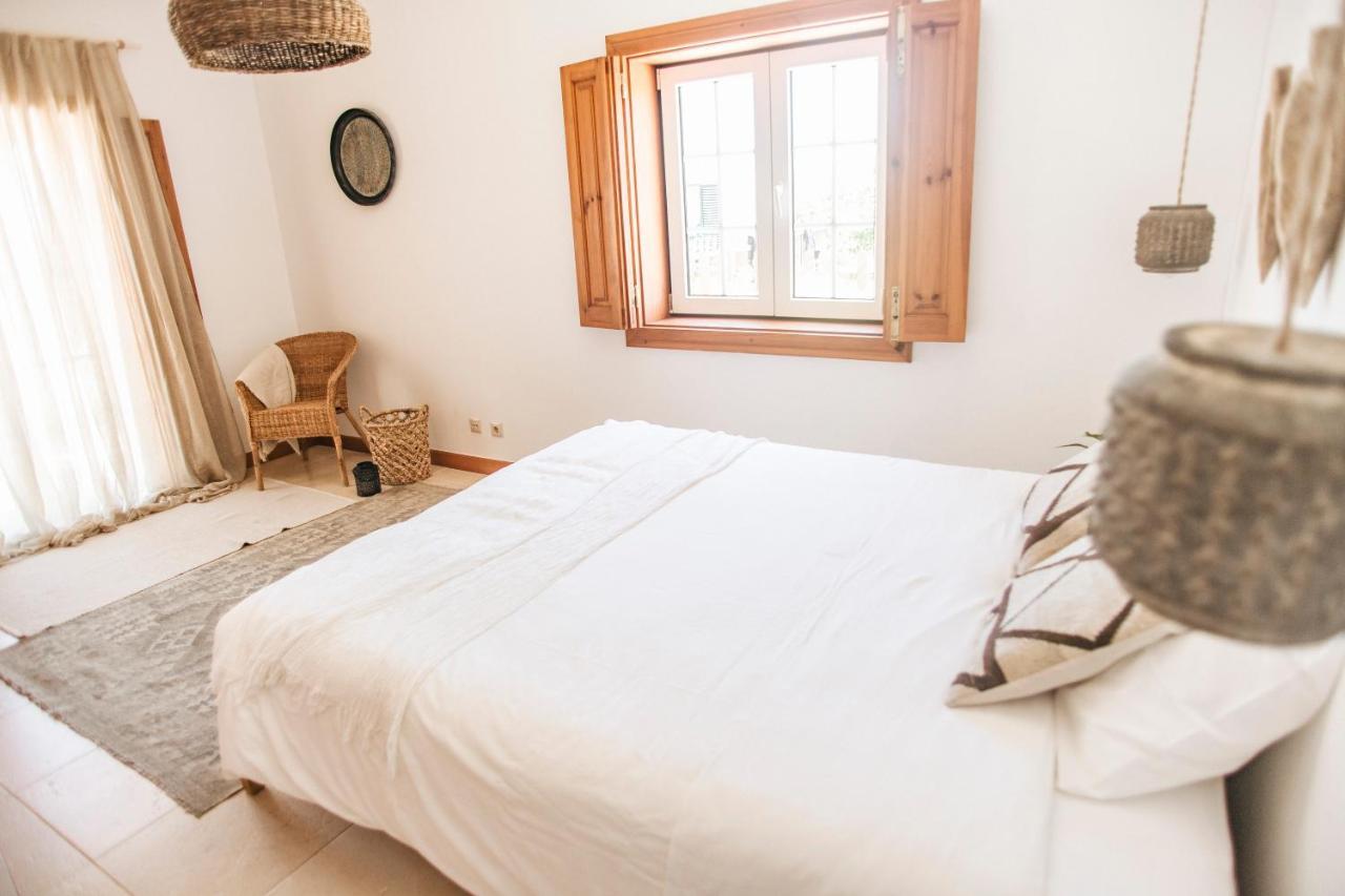 Dreamsea Surf Guest House Gouveia  Экстерьер фото